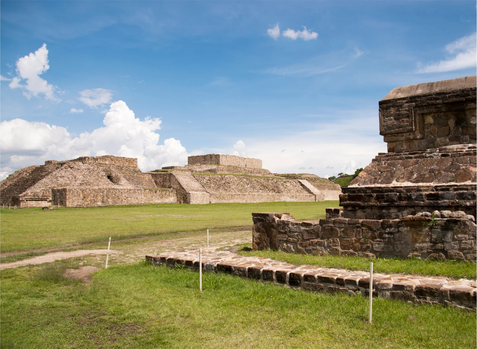 Multicolor Oaxaca: The Guelaguetza Route