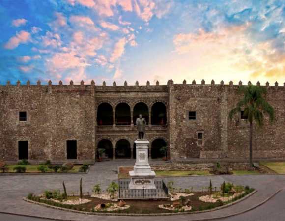 Living Nature: Xochicalco & Jardines de México